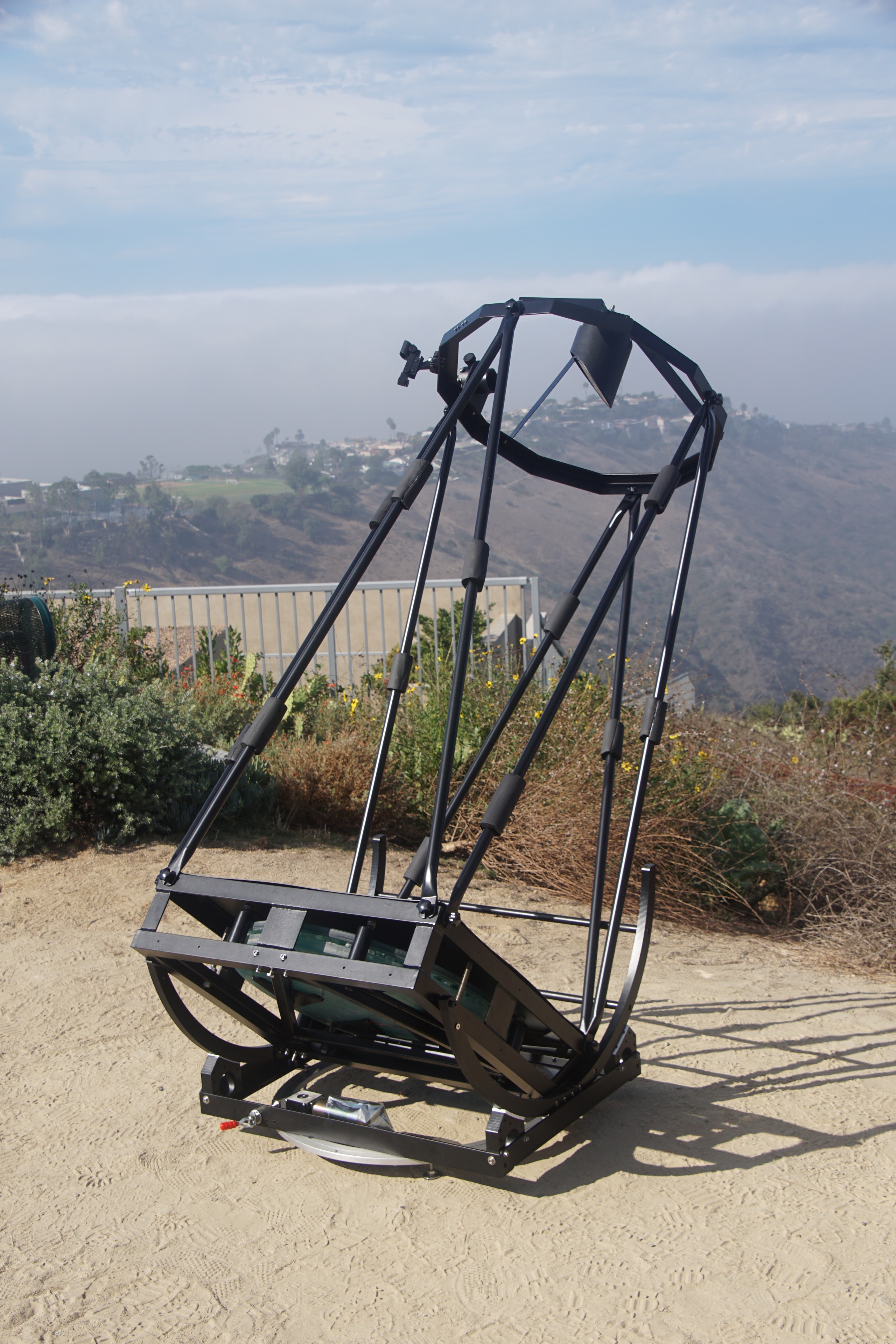 UL24 telescope detail photo