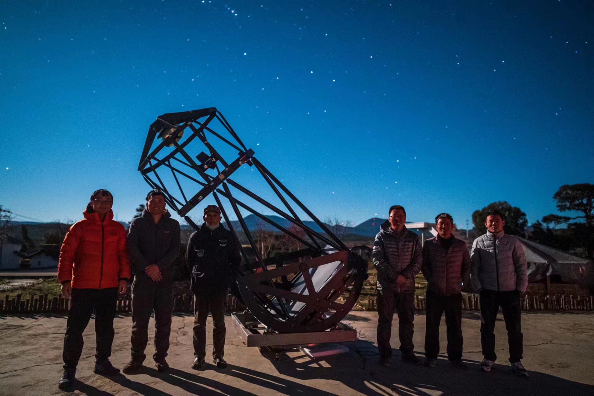 The Lijiang Observatory Team with the UL40SO